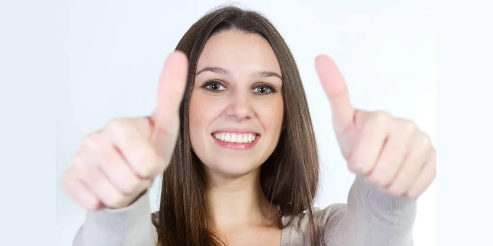 7 Reasons Teeth Whitening Is One of the Most Popular Cosmetic Treatment